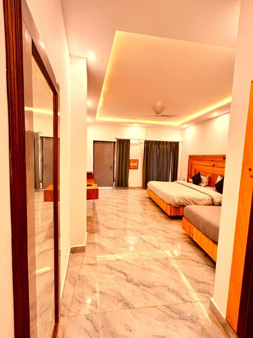 Living On The Edge A Luxury Stay Mussoorie Luaran gambar