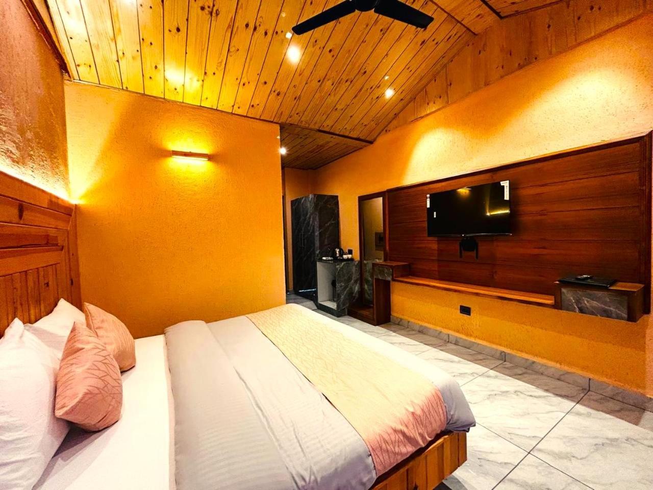 Living On The Edge A Luxury Stay Mussoorie Luaran gambar