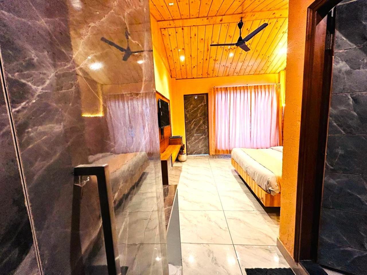 Living On The Edge A Luxury Stay Mussoorie Luaran gambar