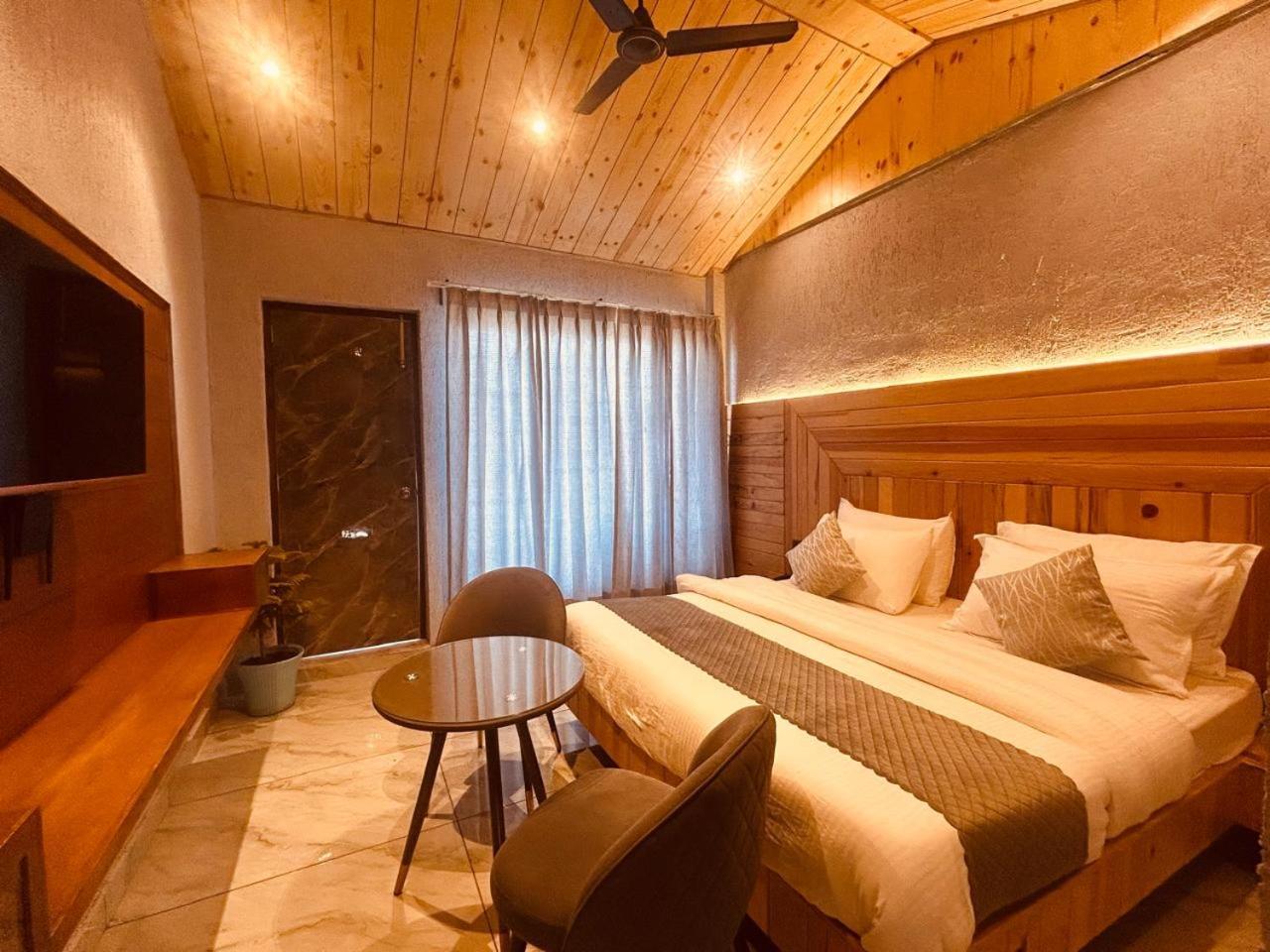 Living On The Edge A Luxury Stay Mussoorie Luaran gambar