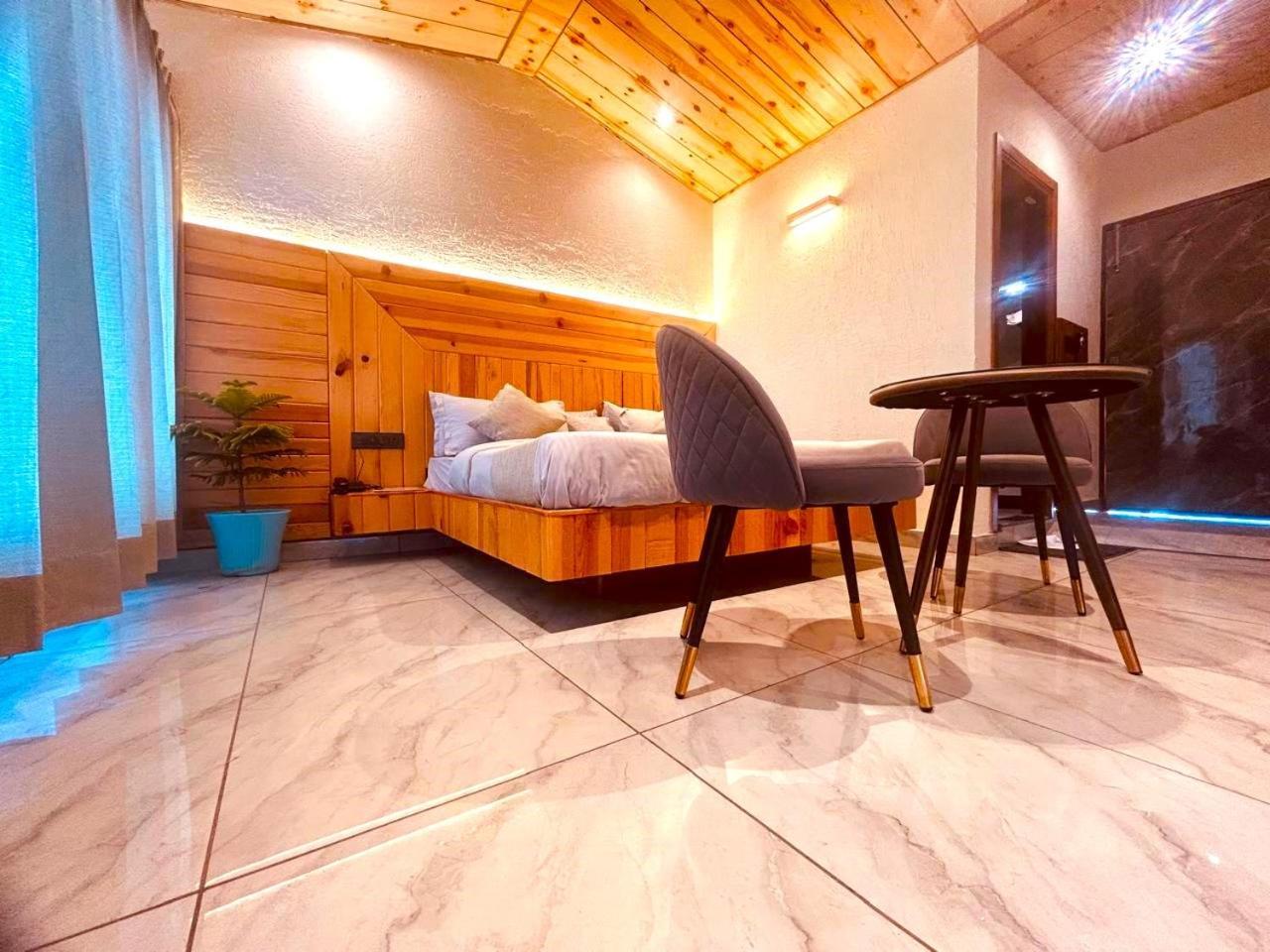 Living On The Edge A Luxury Stay Mussoorie Luaran gambar