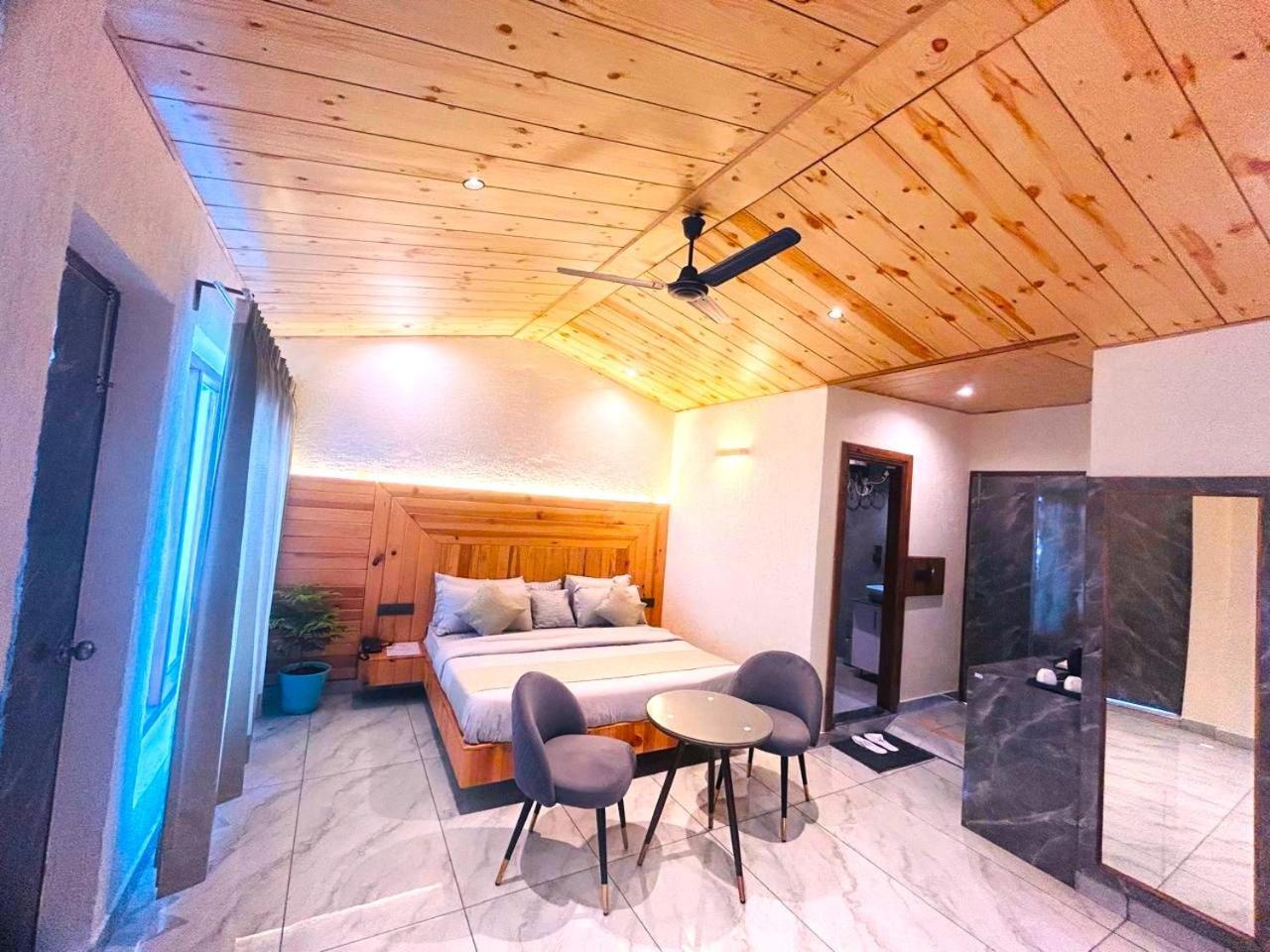 Living On The Edge A Luxury Stay Mussoorie Luaran gambar