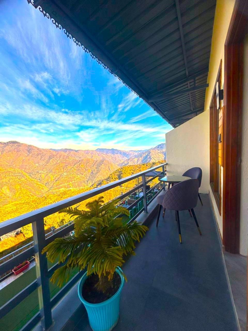 Living On The Edge A Luxury Stay Mussoorie Luaran gambar