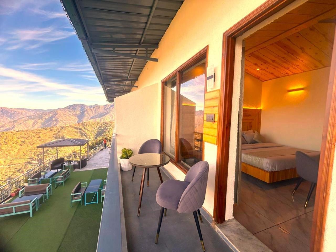 Living On The Edge A Luxury Stay Mussoorie Luaran gambar